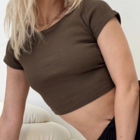 Princess Polly Classic Crop Tee Brown Size 4 Ribbed - Picture 4 of 10